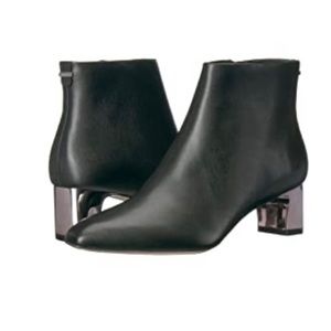 Calvin Klein Womens Mimette Black Cow Silk 9.5 M